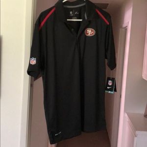 Men’s medium dri-fit Nike dress shirt